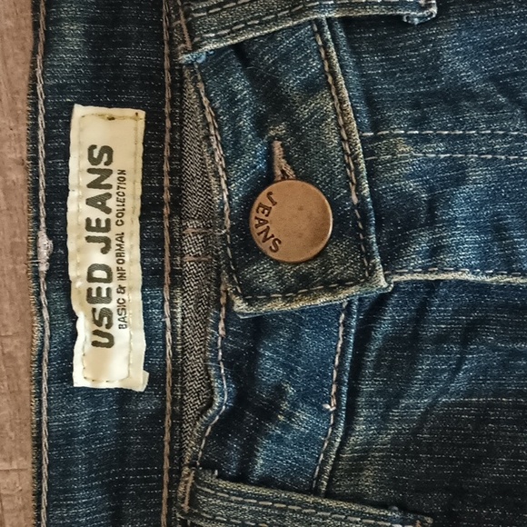 "USED JEANS" Cropped Denim Jeans - Picture 3 of 9